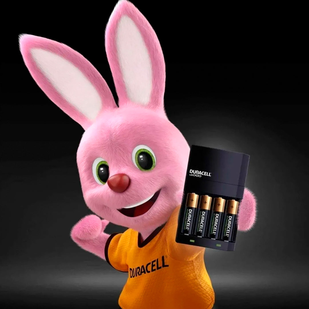 Kit Duracell Con Cargador Y 4 Baterías Recargables AA